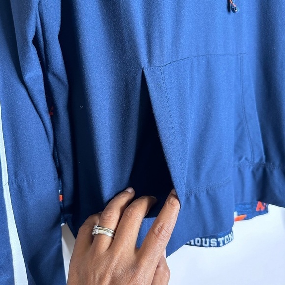 Houston’s Astro Genuine Merchandise hoodie - Picture 4 of 7